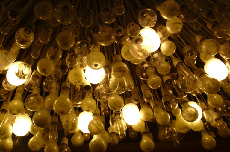 Settembre 2009, come muore una lampadina