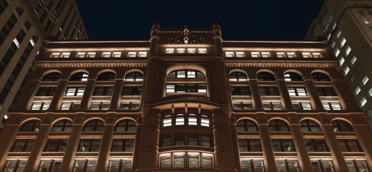 Progettazione della luce integrata al Rookery Building di Chicago