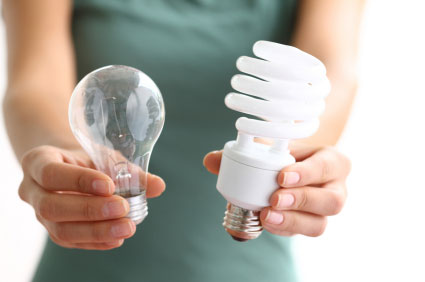 La lampadina a risparmio energetico e la fiera delle mezze verità